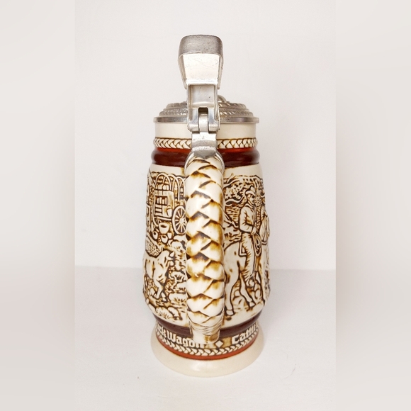 LargeWestern Round up Avon Collector Stein with pewter lid and Original box - Picture 5 of 10